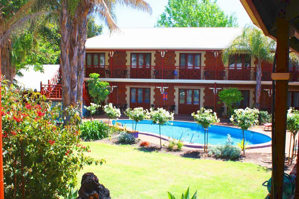 Heritage Country Motel Пърт Екстериор снимка